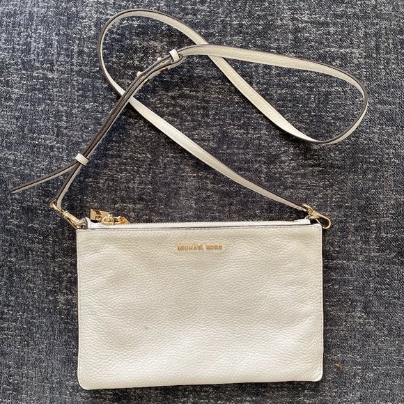 Michael Kors Handbags - Michael Kors Jet Set Leather Double Pouch Crossbody in Cream w/ Gold Hardware